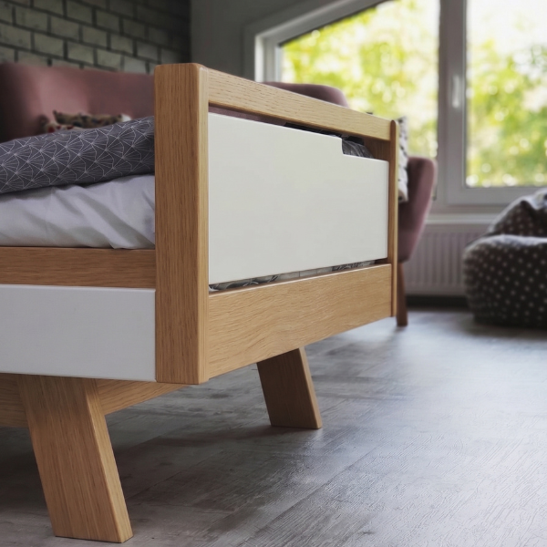 Jednolůžková postel Lussi Gekko 190x80. Bílá / Přírodní buk